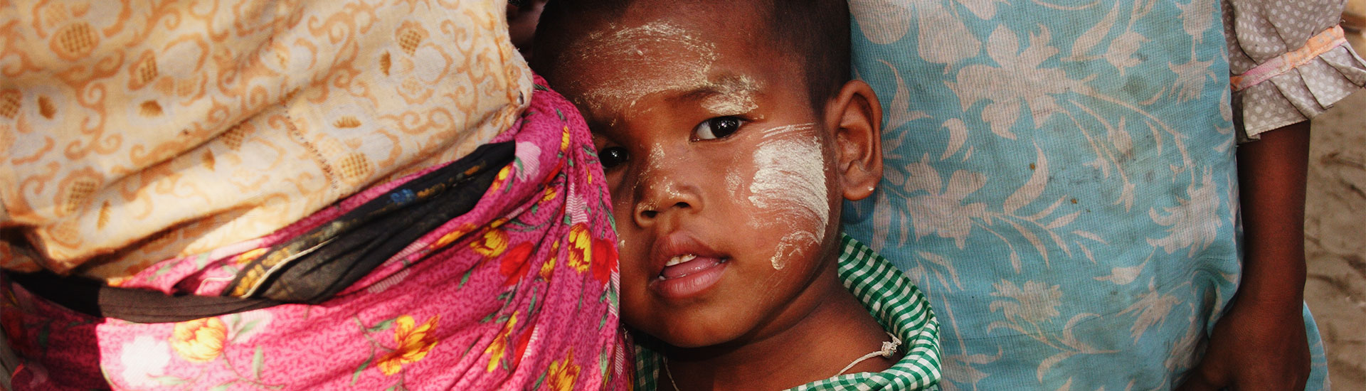 Ребенок в Мьянме