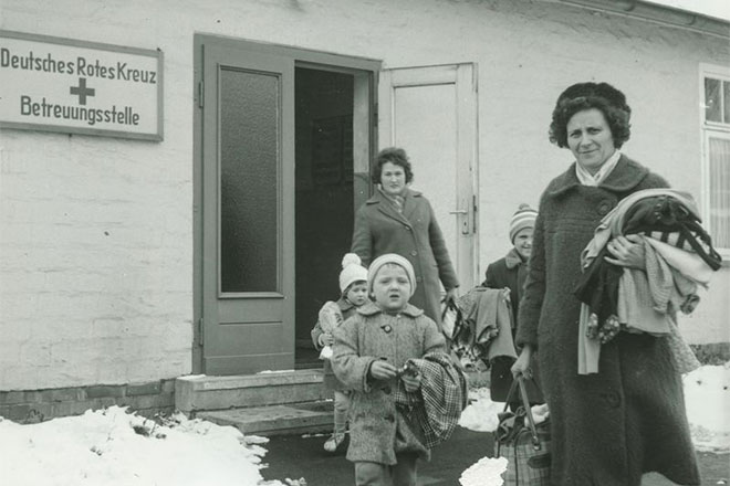 Ethnic German repatriates in front of the care centre